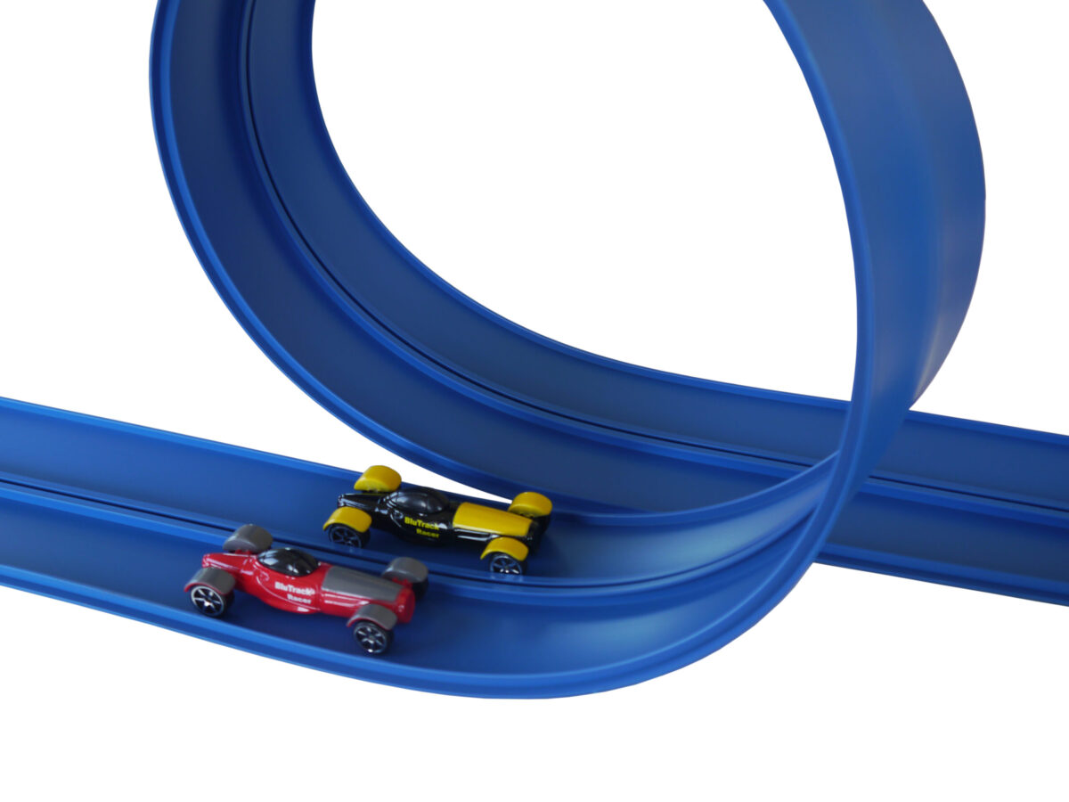 Performance 18-Foot Race Track Starter Set - Image 3